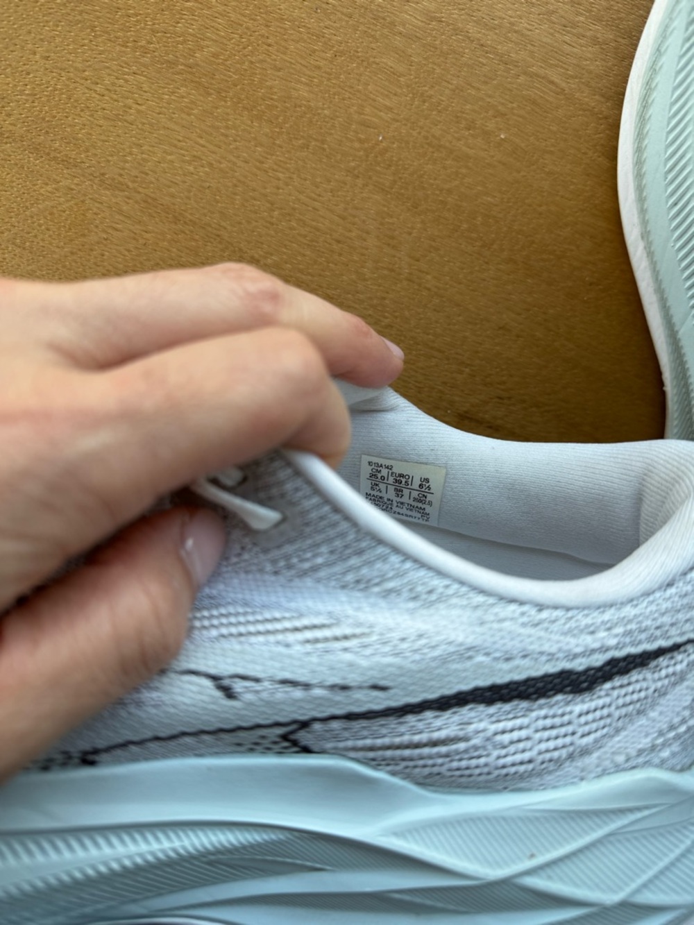 ASICS Superblast 2, White/Cool Grey (Women’s 8) - Picture 7 of 7